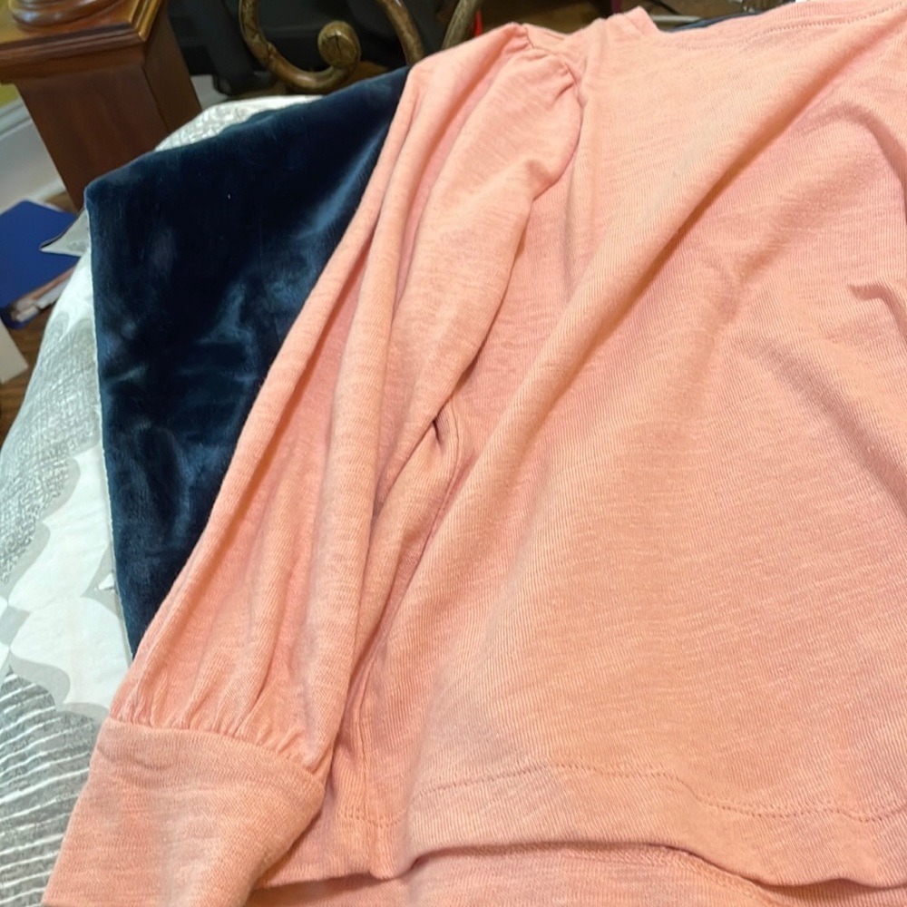 Poof sleeve long sleeve